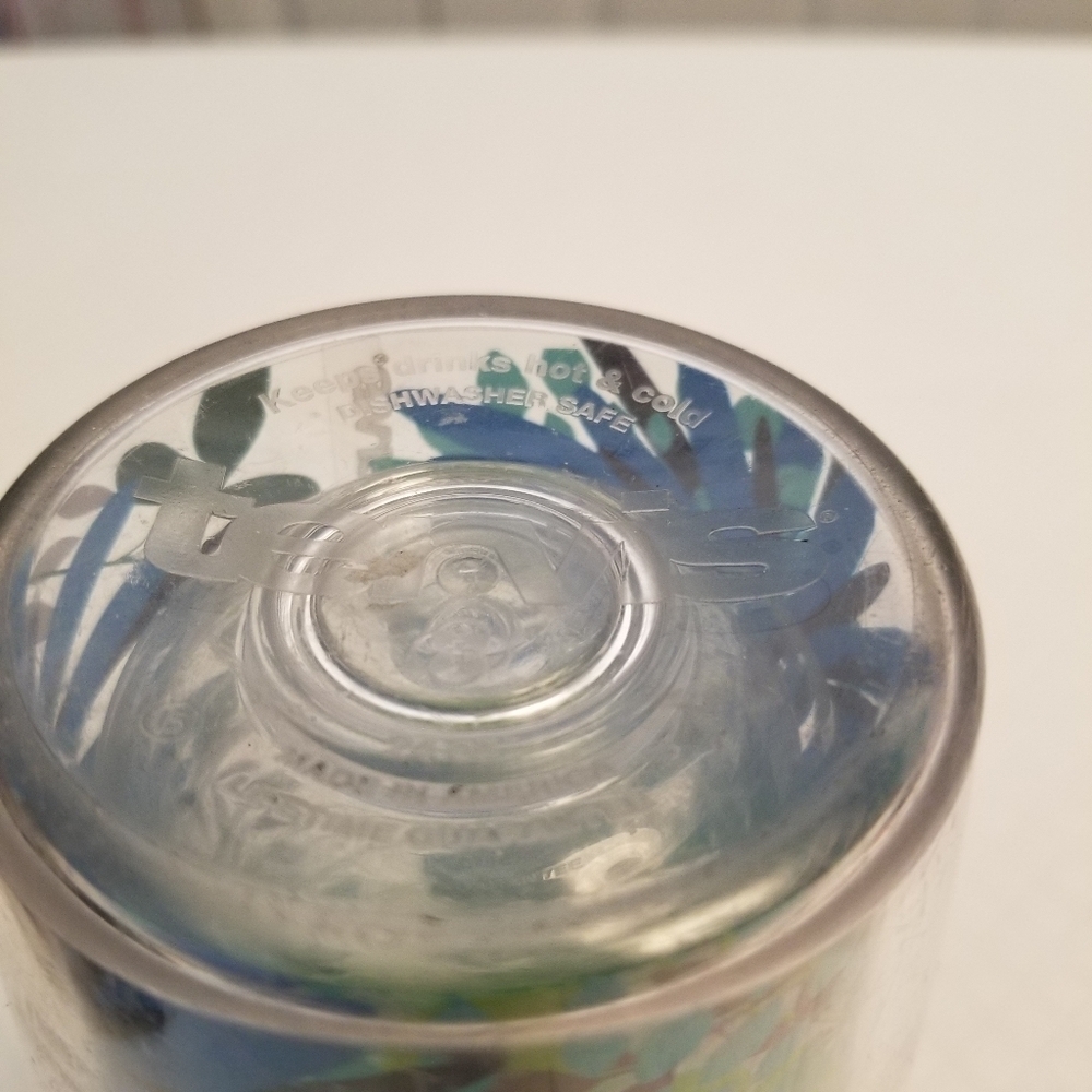 Tervis  24oz. Tumbler with Lid, Blue Green Flowes, Green Lid Made In USA Floral - Picture 2 of 5